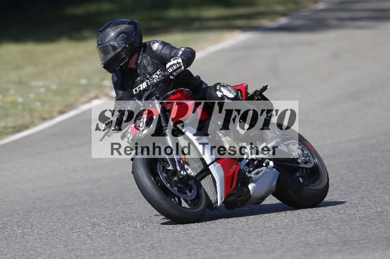 /36 08.08.2026  Pluess Motosport ADR/Freies Fahren/63